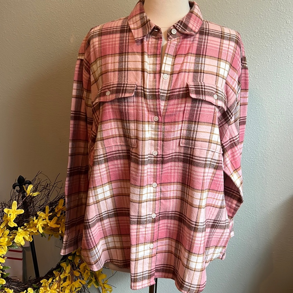 Old Navy Flannel Boyfriend Shirt